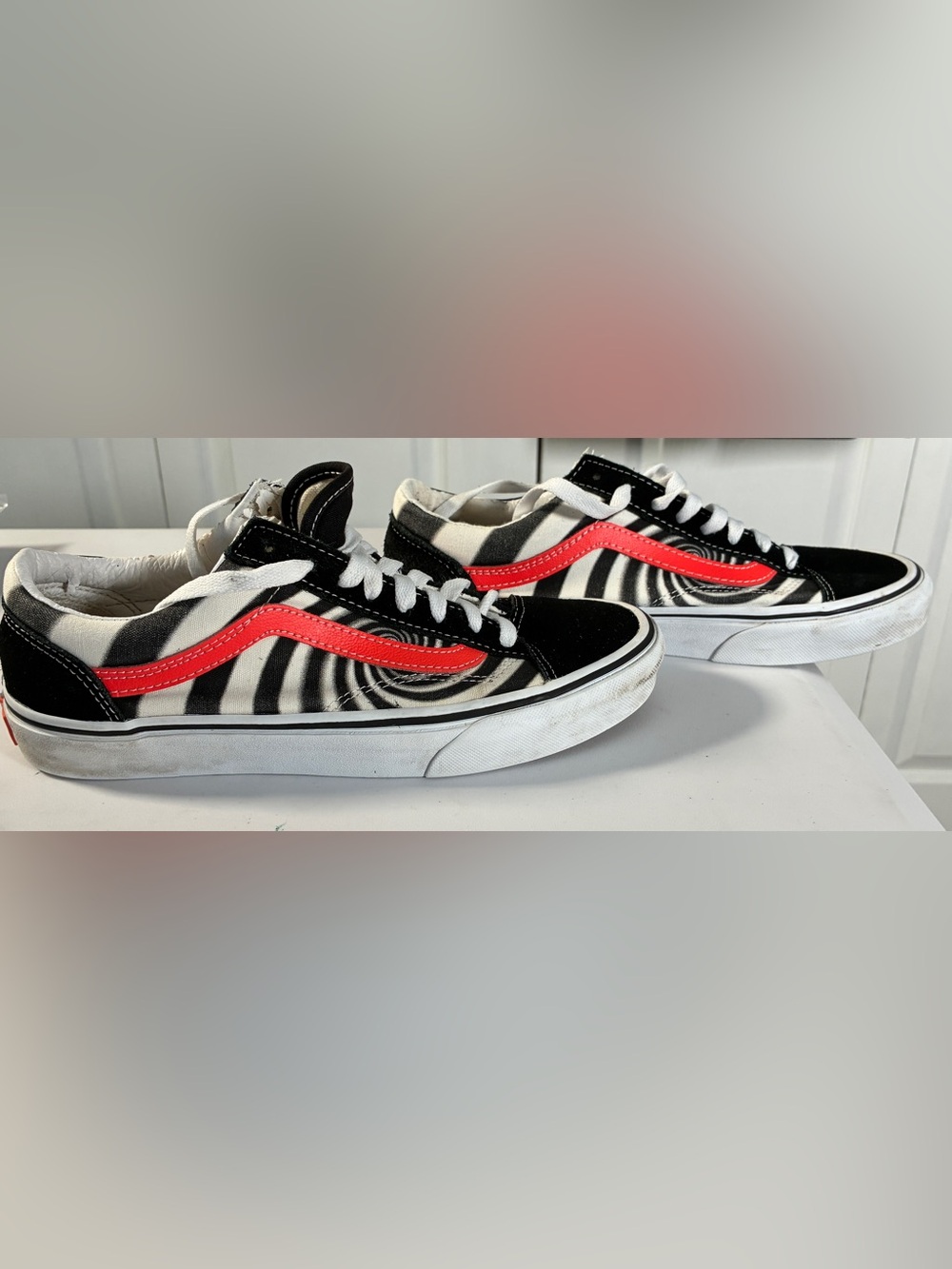 Vans Style 36 Swirl Optical Illusion Black Fiery Coral Sneakers